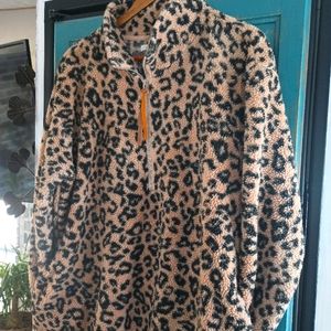 Cheetah print sherpa